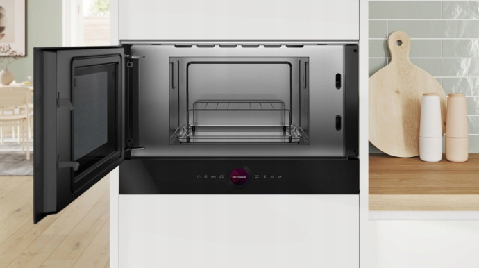 Мікрохвильовка з грилем Bosch BEL7321B1