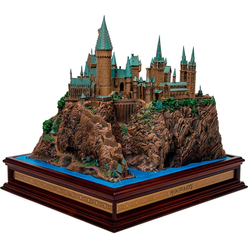 Статуетка NOBLE COLLECTION HARRY POTTER Hogwarts School Sculpture (NN7074)