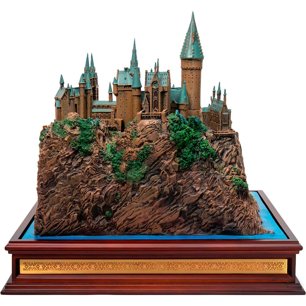 Статуетка NOBLE COLLECTION HARRY POTTER Hogwarts School Sculpture (NN7074)